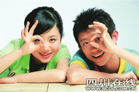 艺考明星:杨紫张一山过北电三试 姐弟有望成